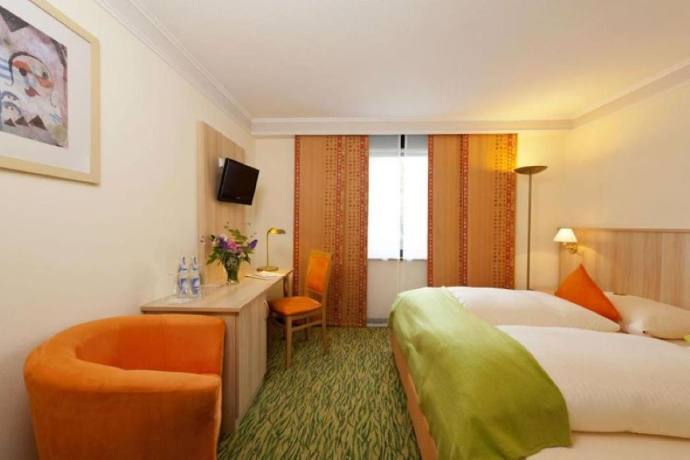 Akzent Hotel Restaurant Hirsch 하이덴하임안데어브렌츠 외부 사진