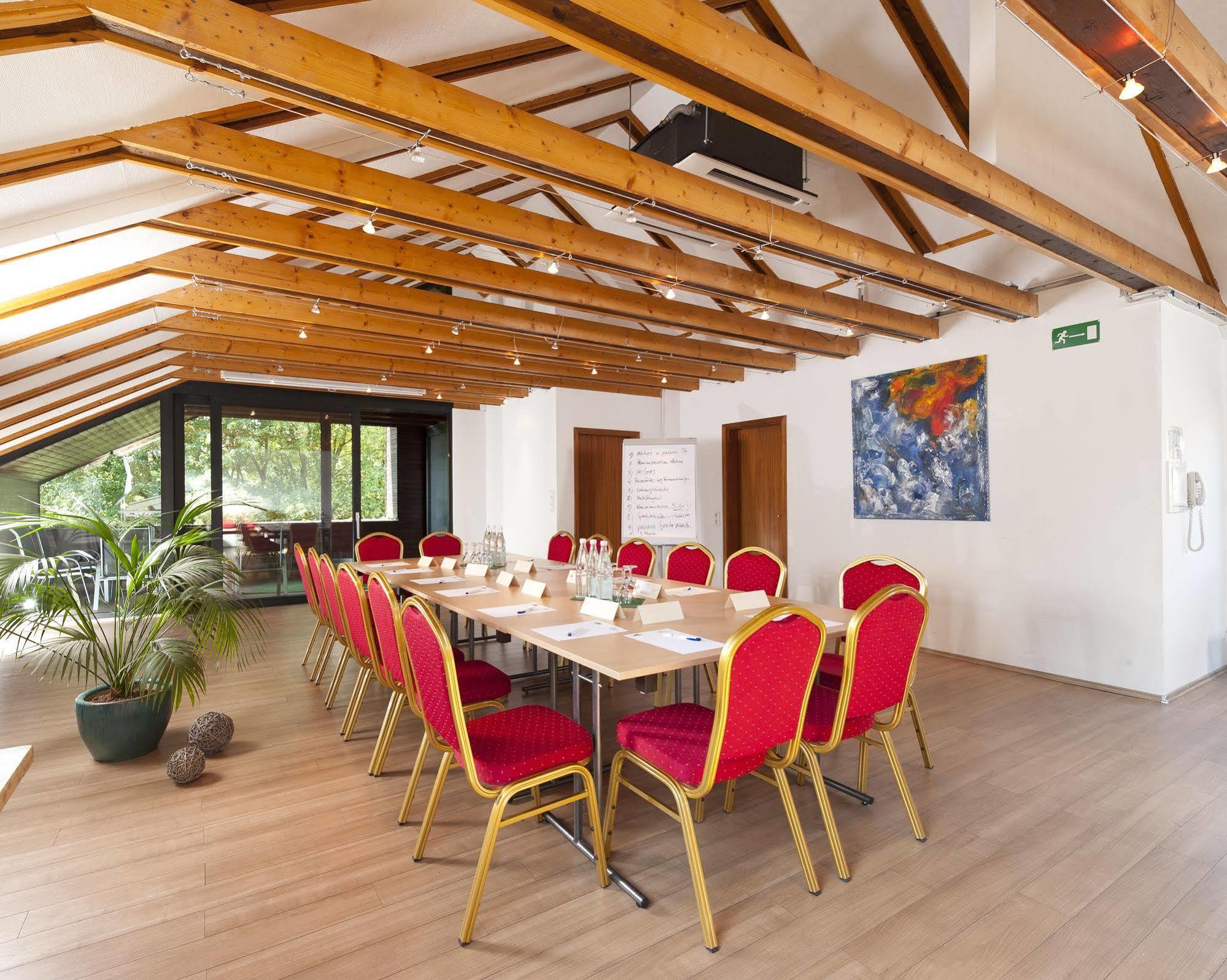 Akzent Hotel Restaurant Hirsch 하이덴하임안데어브렌츠 외부 사진
